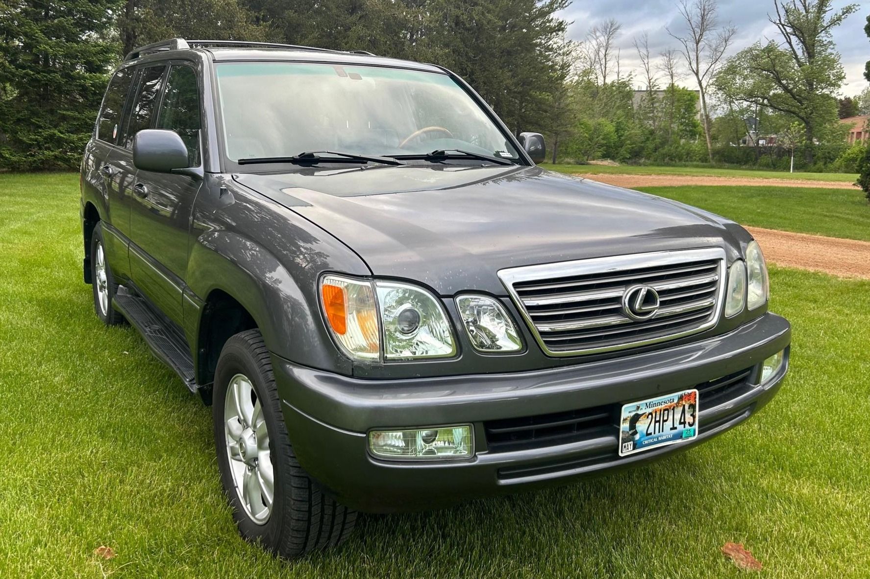2004 Lexus LX