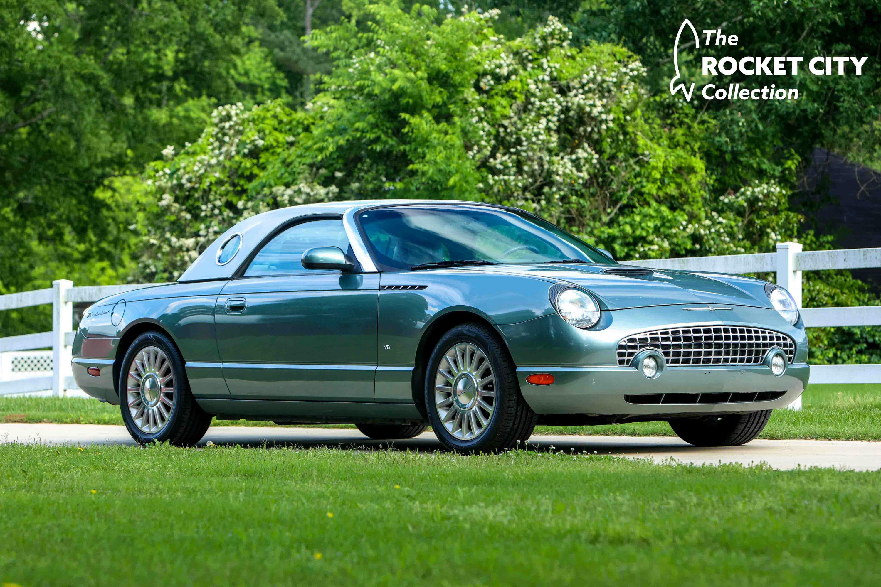 2004 Ford Thunderbird