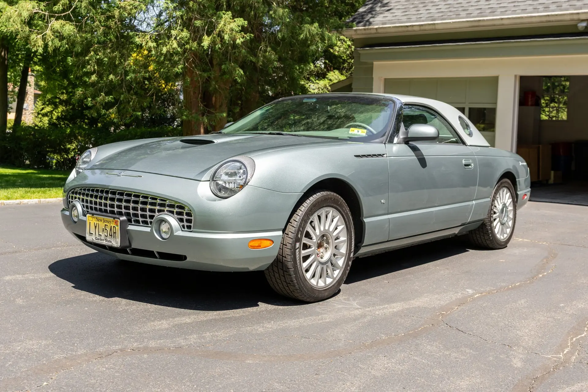 2004 Ford Thunderbird
