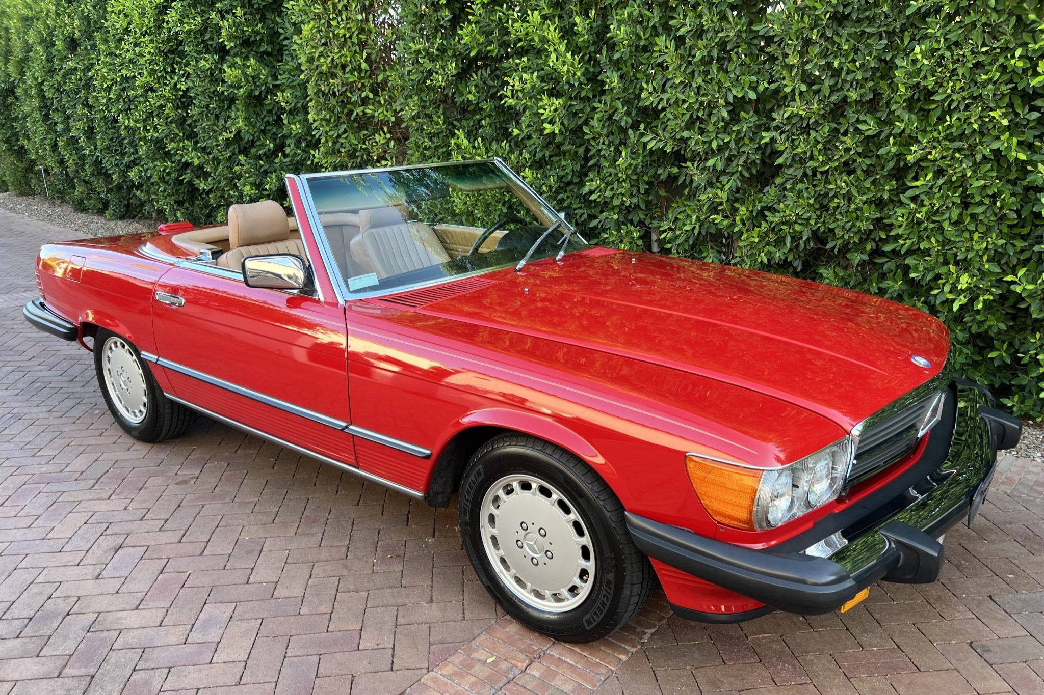 1988 Mercedes-Benz SL-Class 560SL