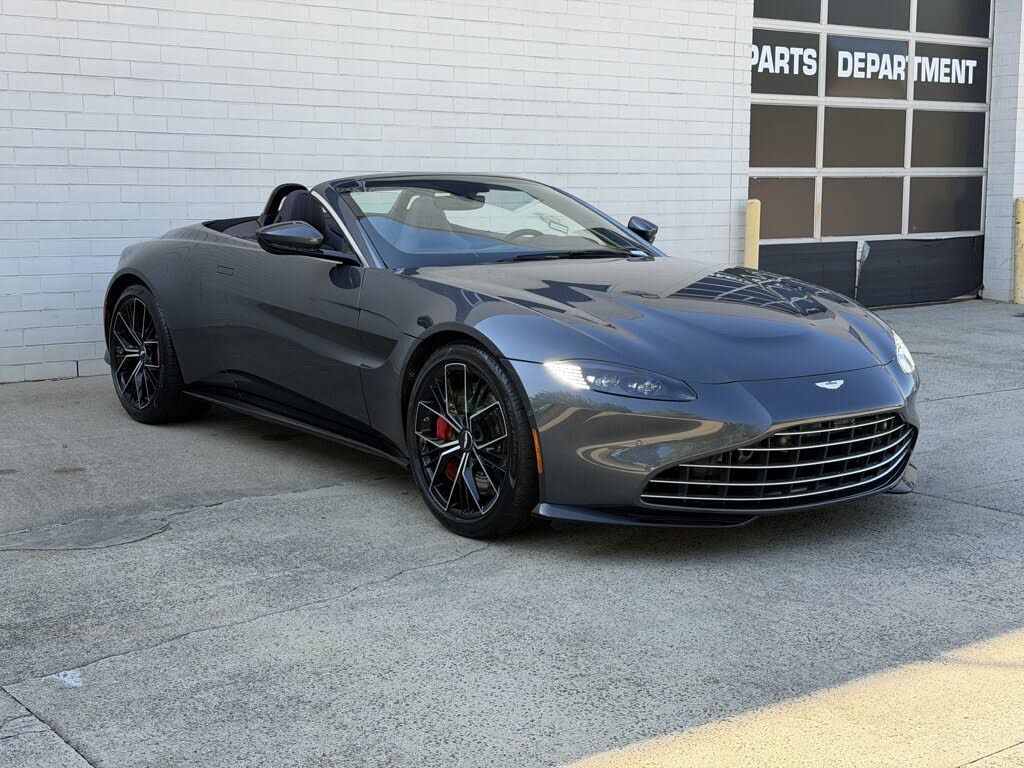2023 Aston Martin Vantage V8
