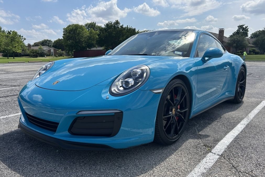 2017 Porsche 911 Carrera 4S