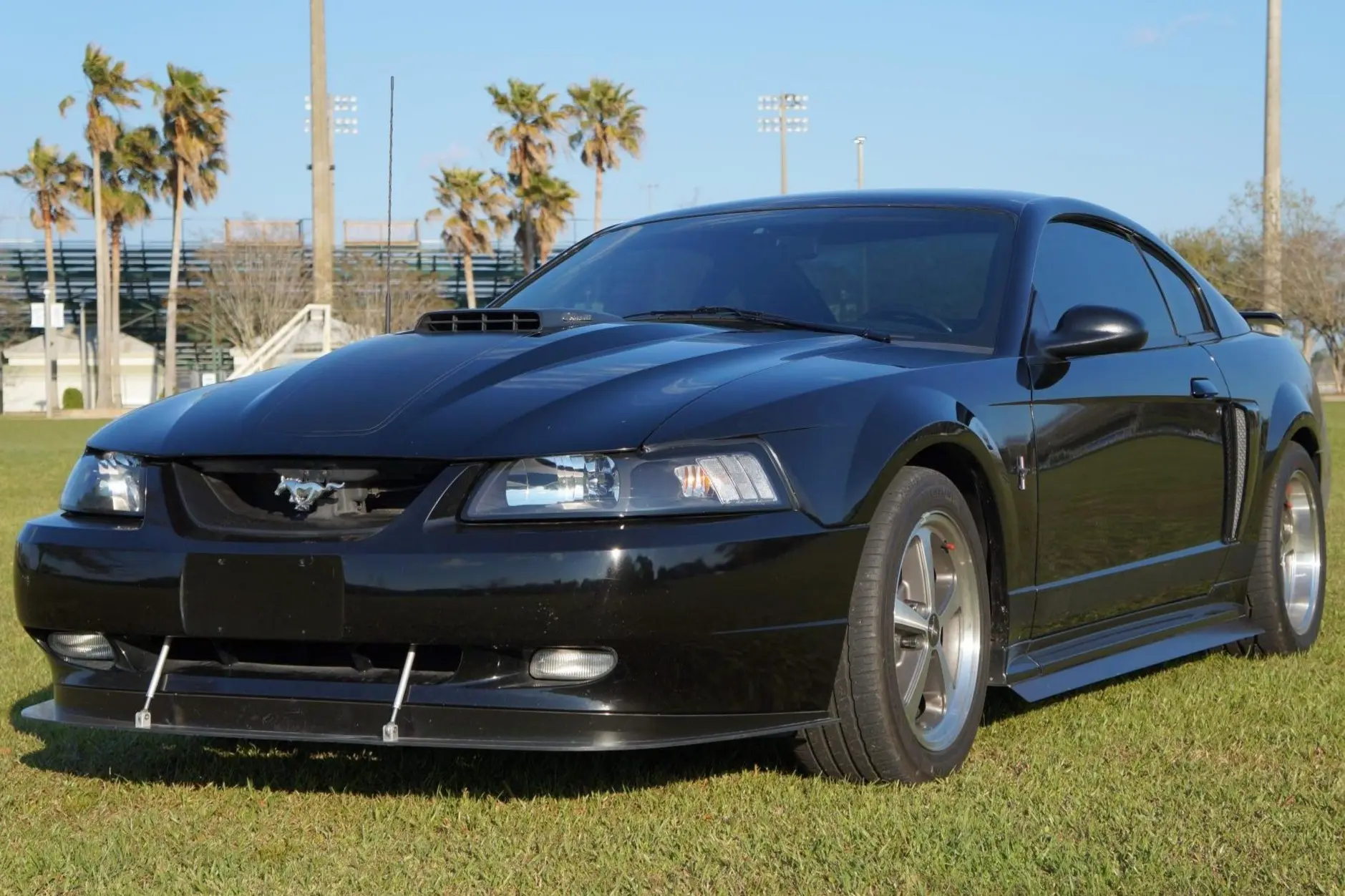 2003 Ford Mustang Mach 1