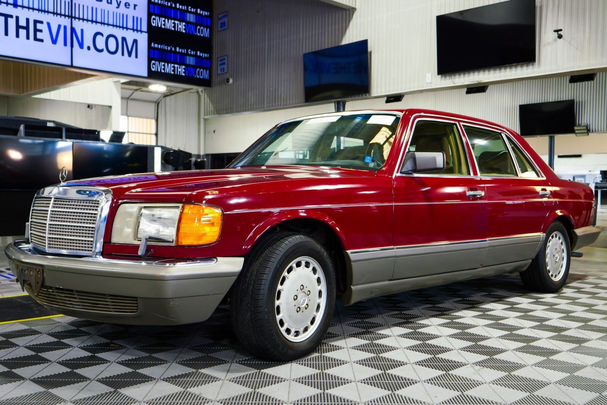 1986 Mercedes-Benz S-Class