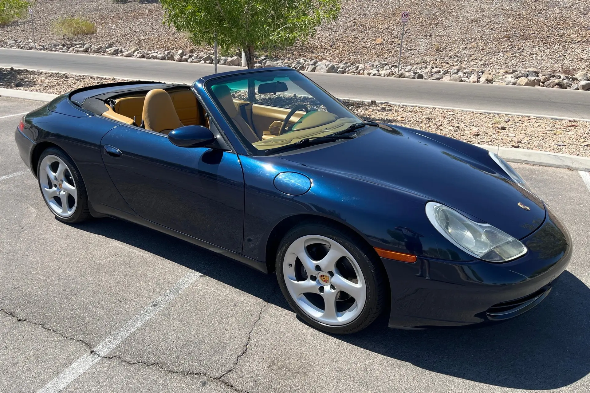 2000 Porsche 911 Carrera Cabriolet