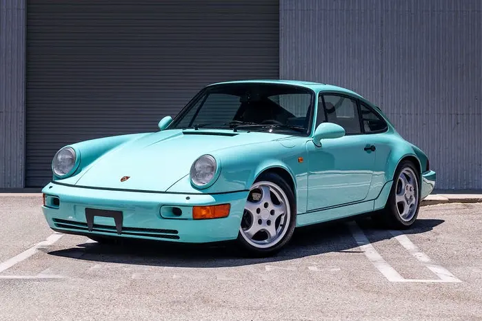 1991 Porsche 911 Carrera 2