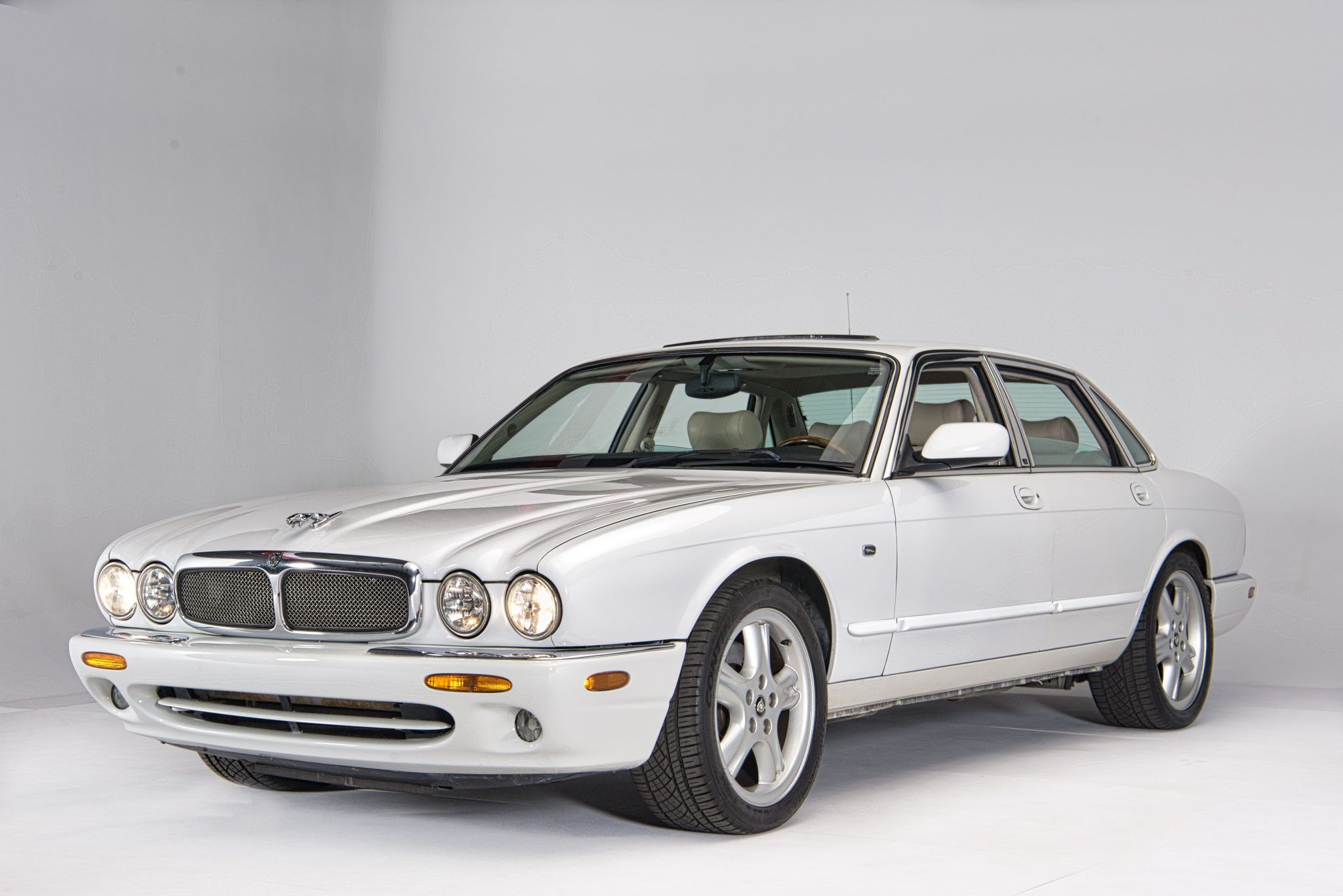 1999 Jaguar XJ XJR