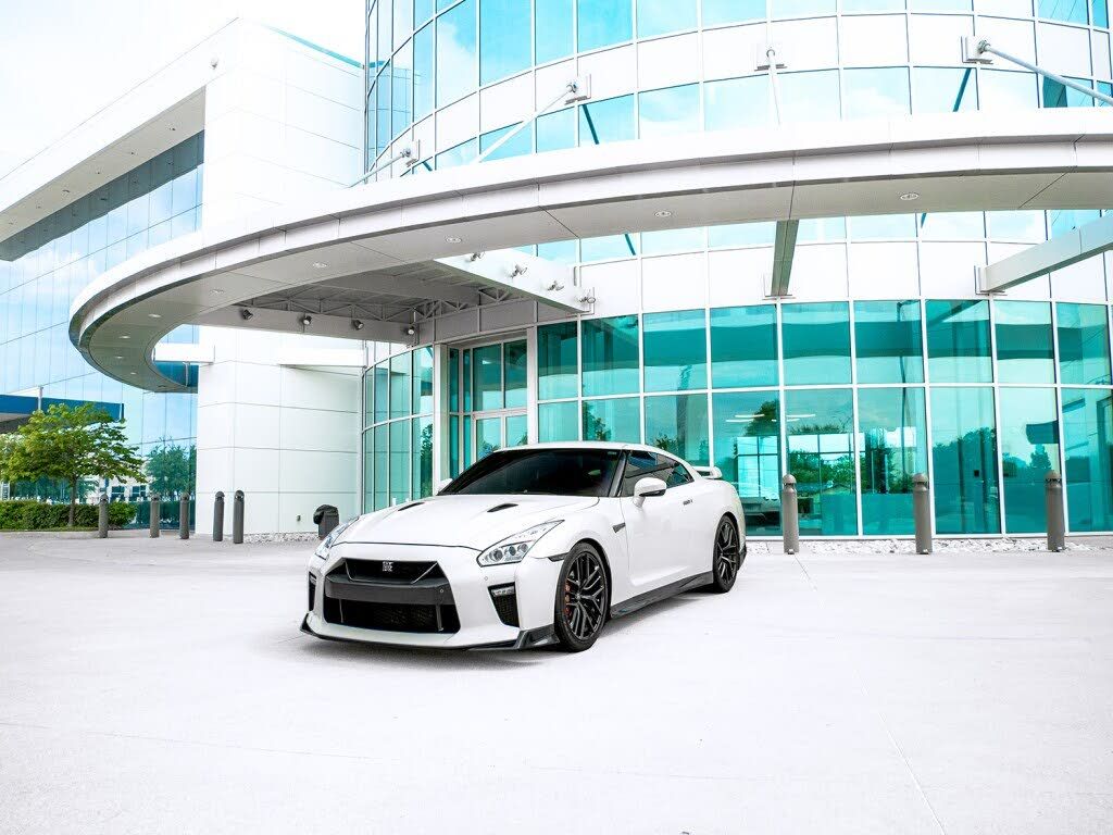 2017 Nissan GT-R NISMO