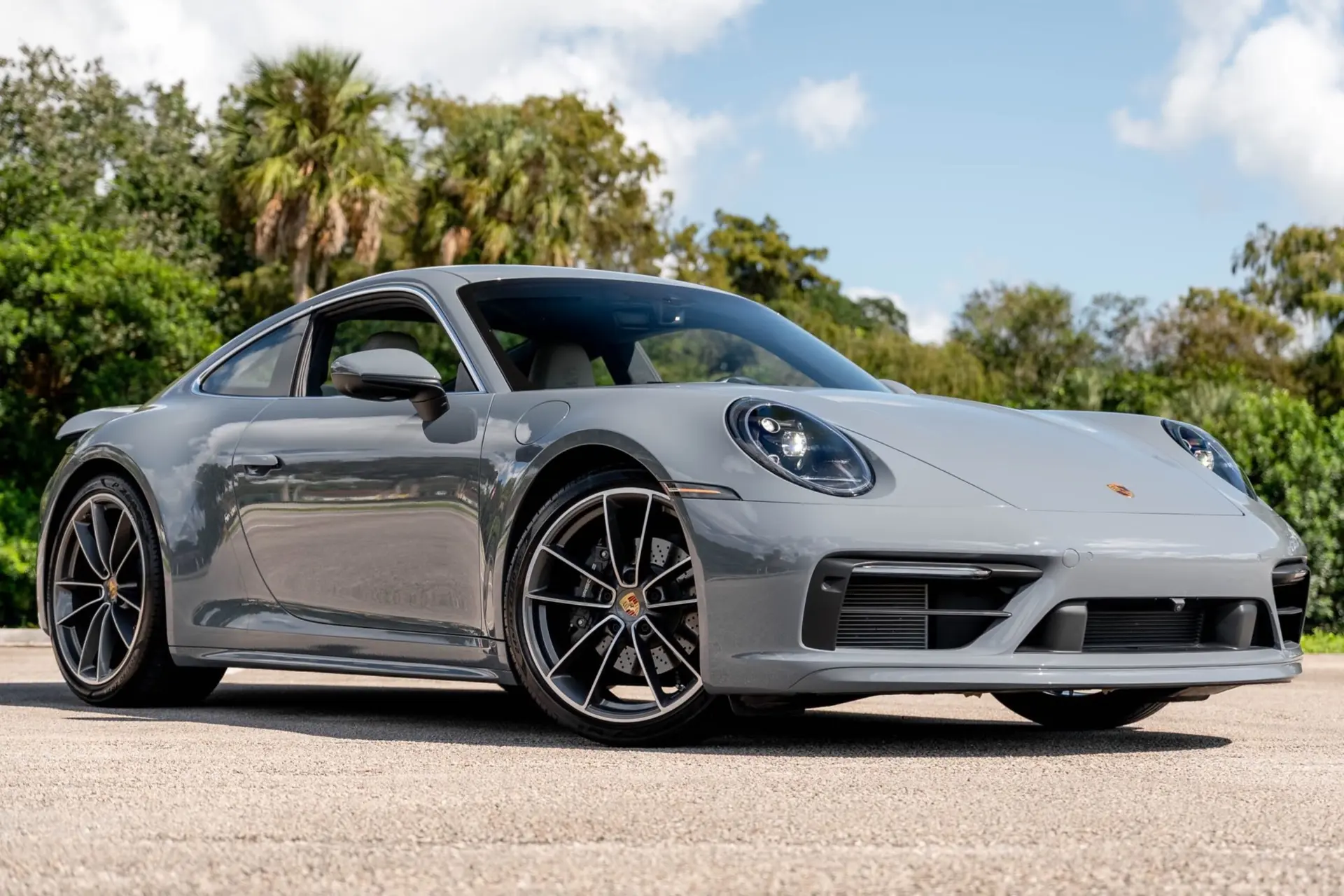 2024 Porsche 911 Carrera