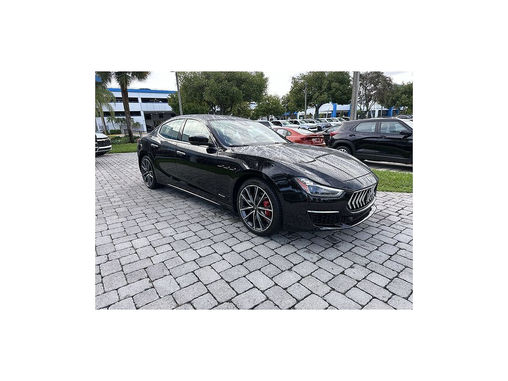 2021 Maserati Ghibli