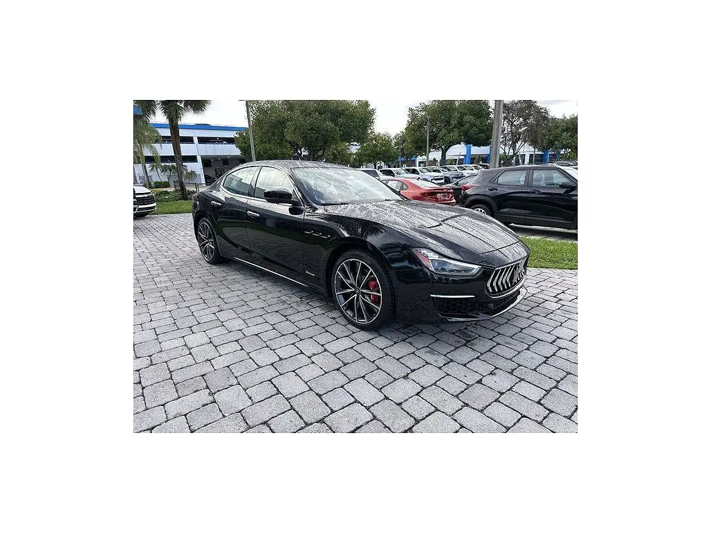 2021 Maserati Ghibli