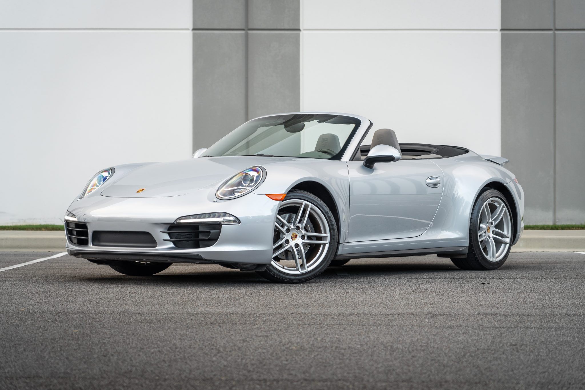 2014 Porsche 911 Carrera 4 Cabriolet