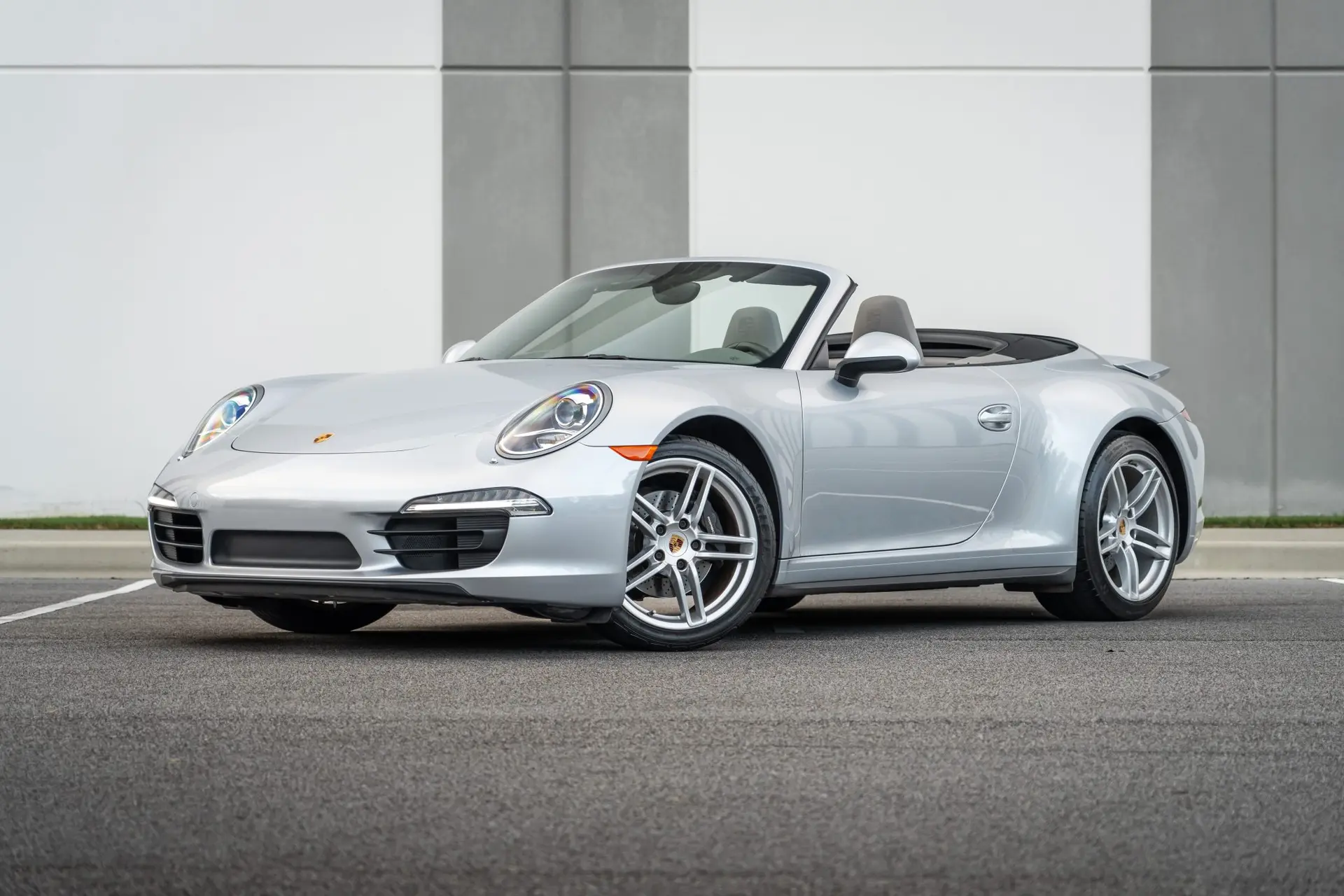 2014 Porsche 911 Carrera 4 Cabriolet