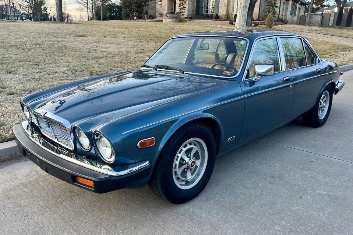 1985 Jaguar XJ