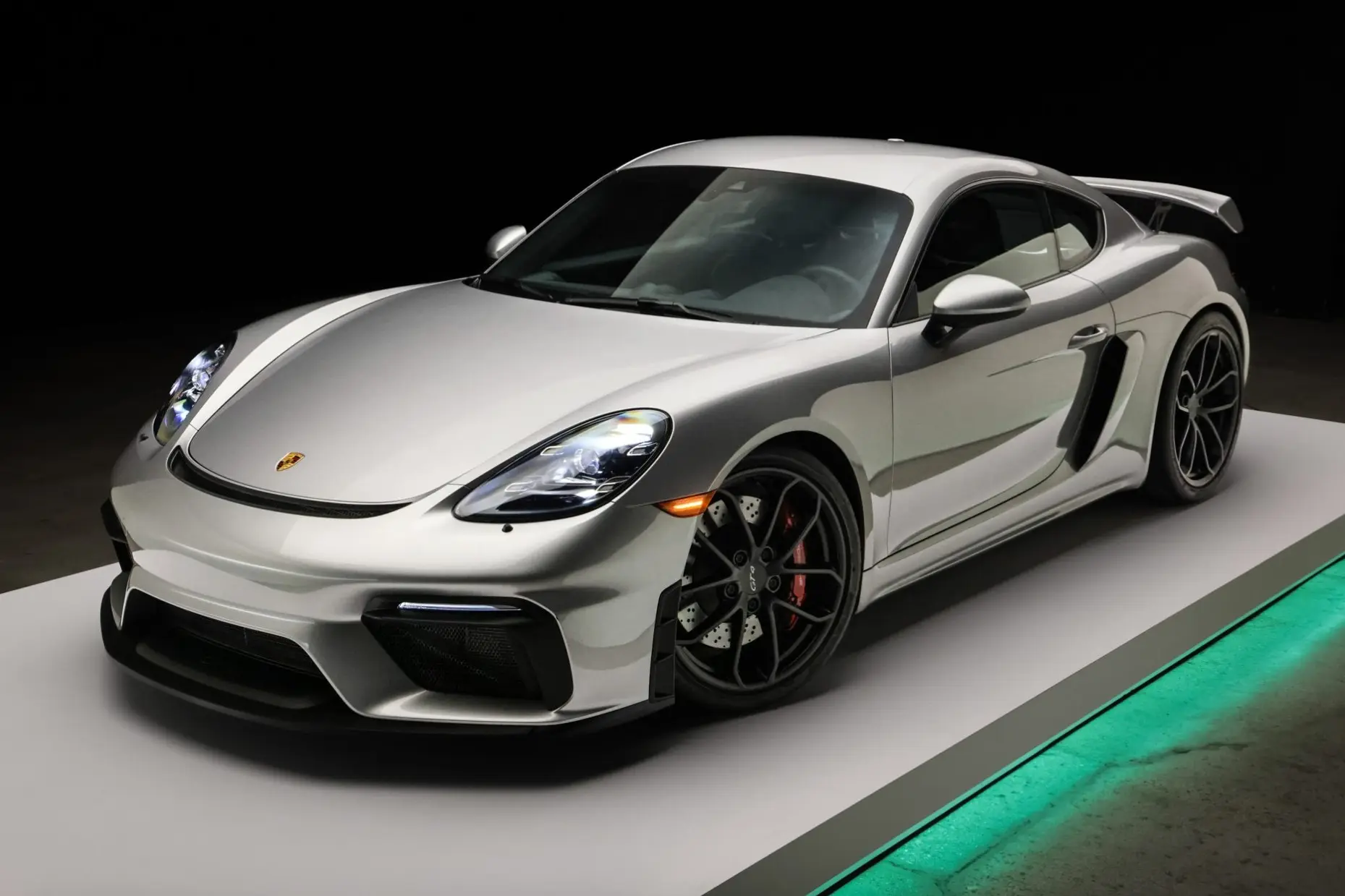 2021 Porsche Cayman GT4