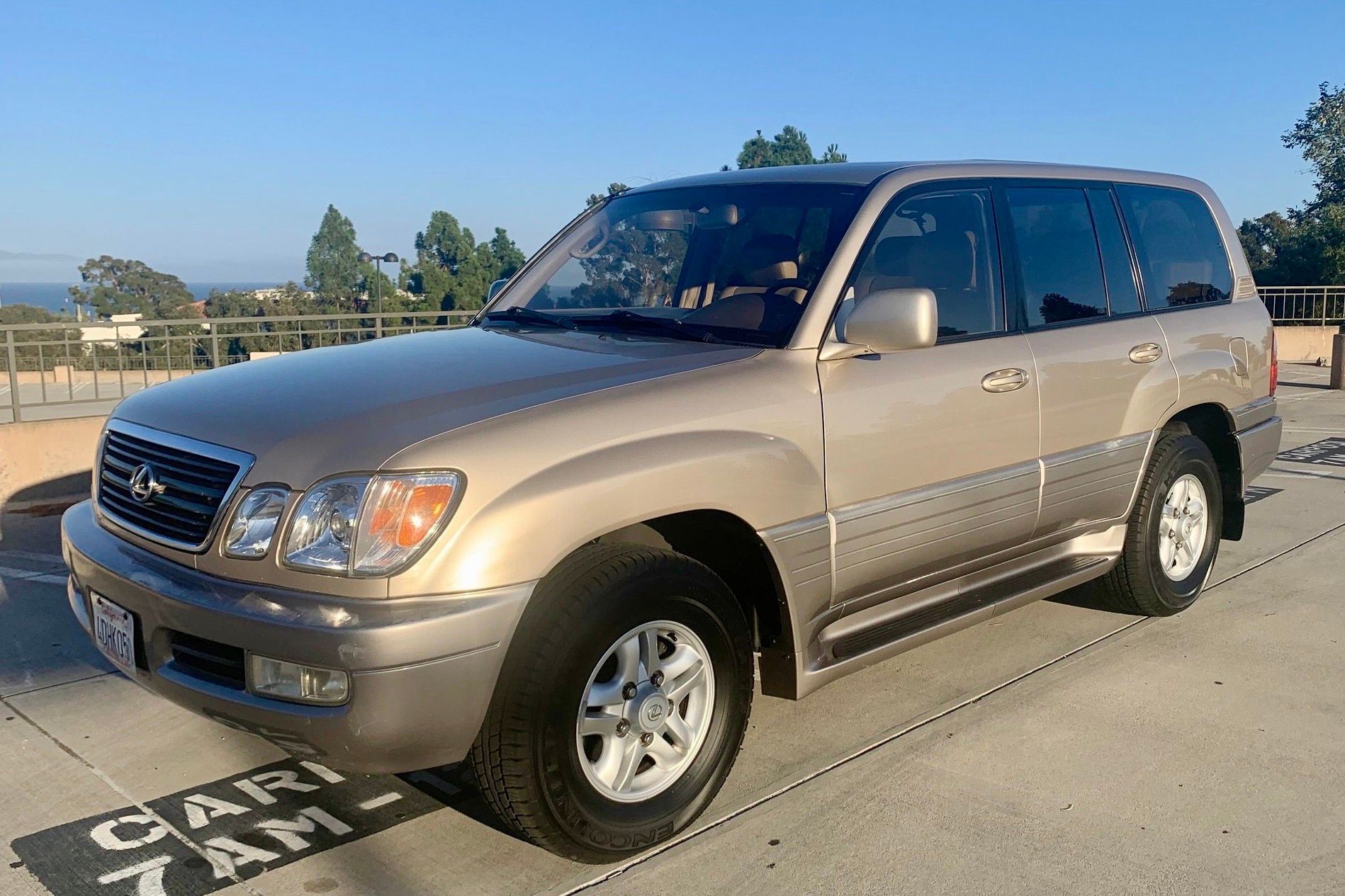 1999 Lexus LX