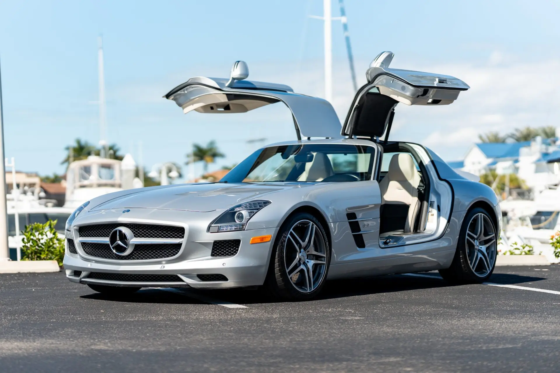 2011 Mercedes-Benz SLS AMG GT Final Edition