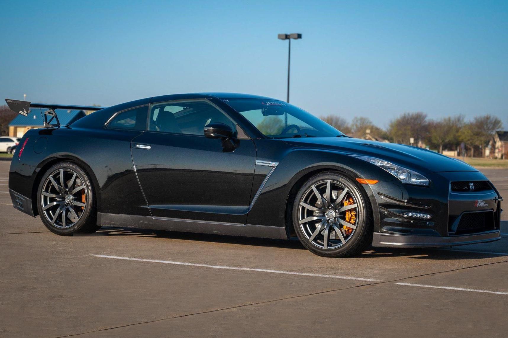 2014 Nissan GT-R