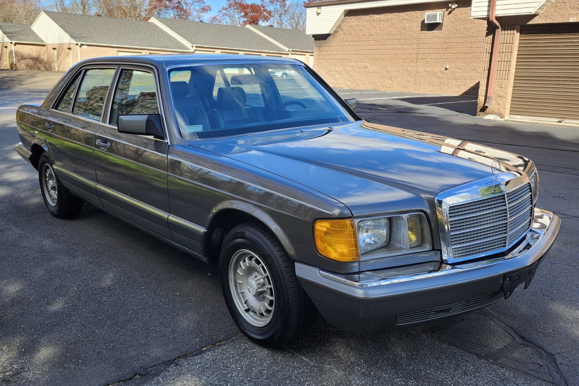 1985 Mercedes-Benz S-Class