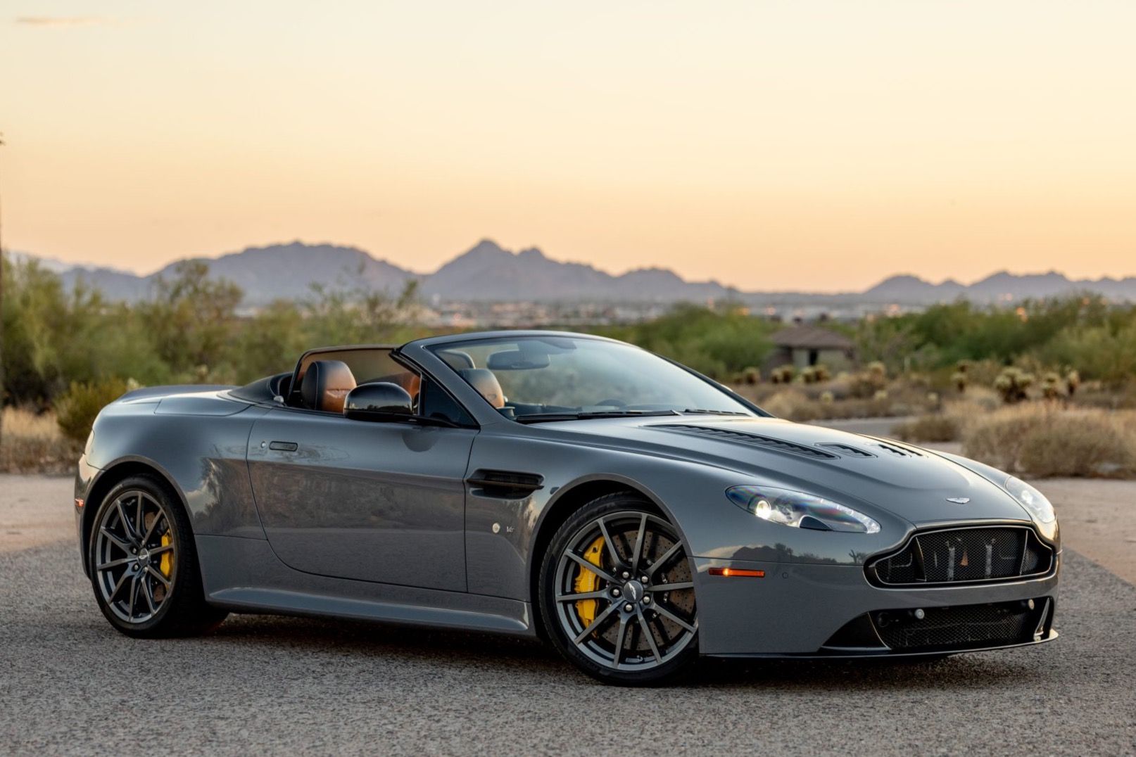 2017 Aston Martin Vantage V12 Vantage S Roadster