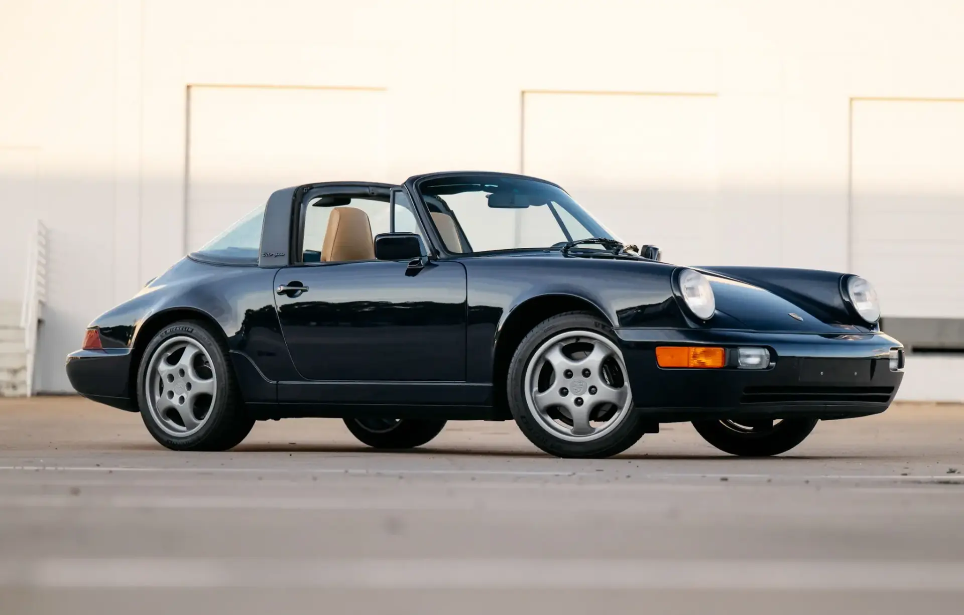 1990 Porsche 911 Carrera 2 Targa