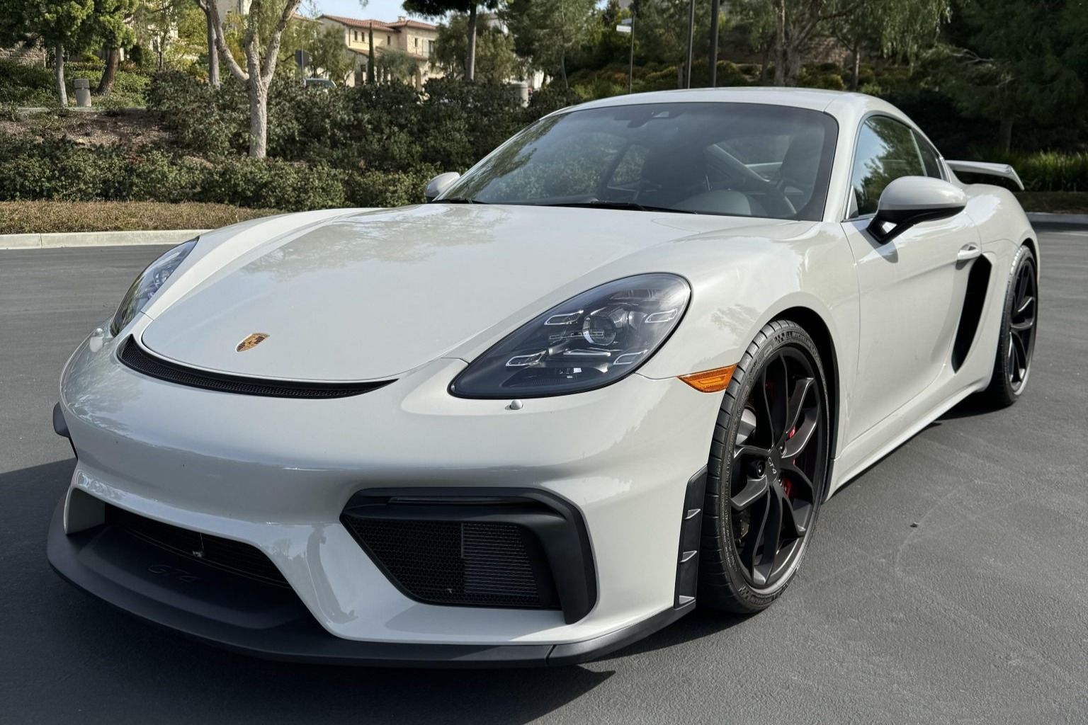 2022 Porsche Cayman GT4