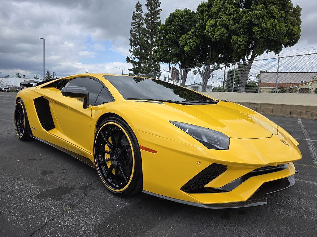 2018 Lamborghini Aventador LP740-4 S
