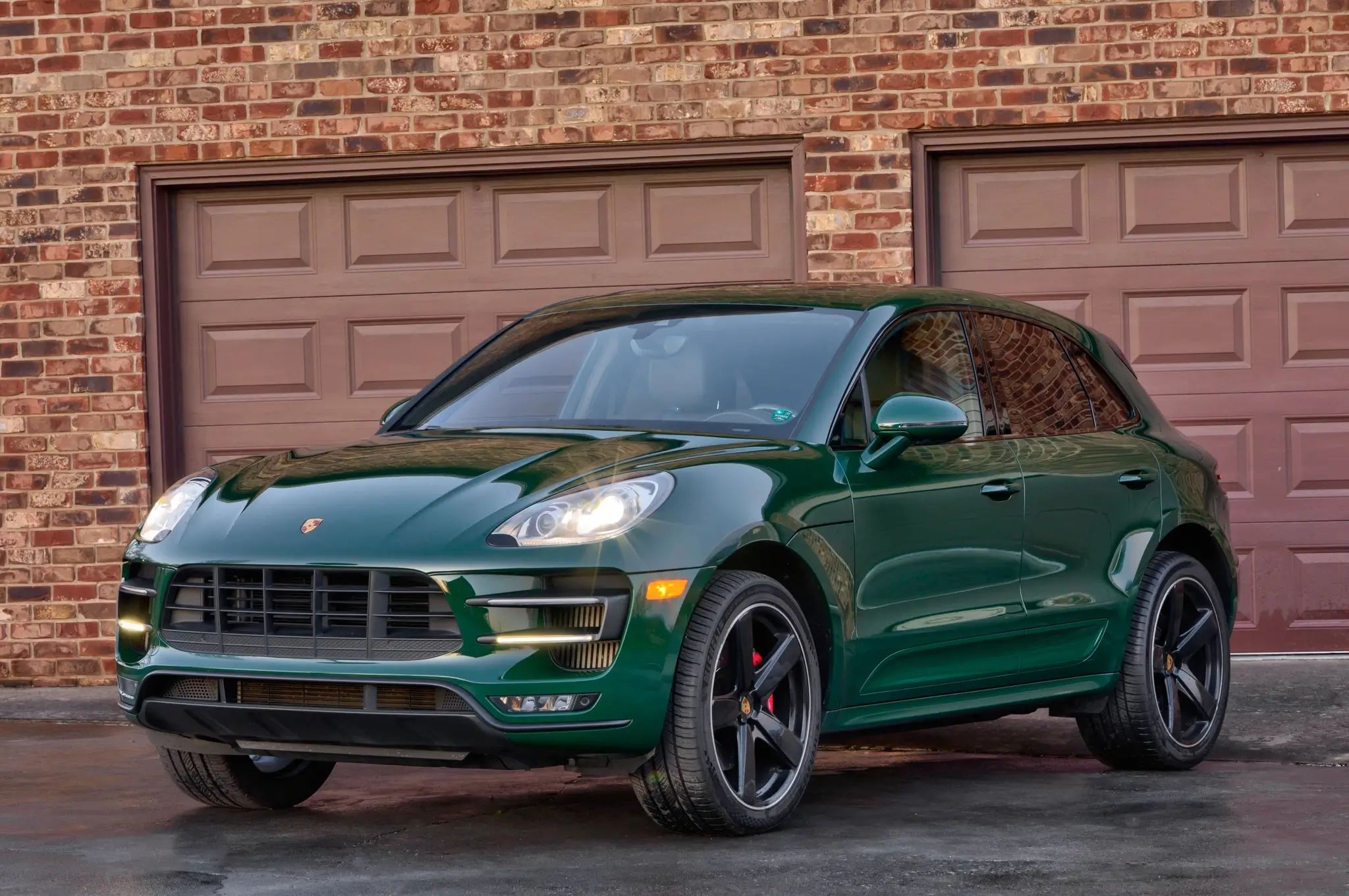 2018 Porsche Macan Turbo