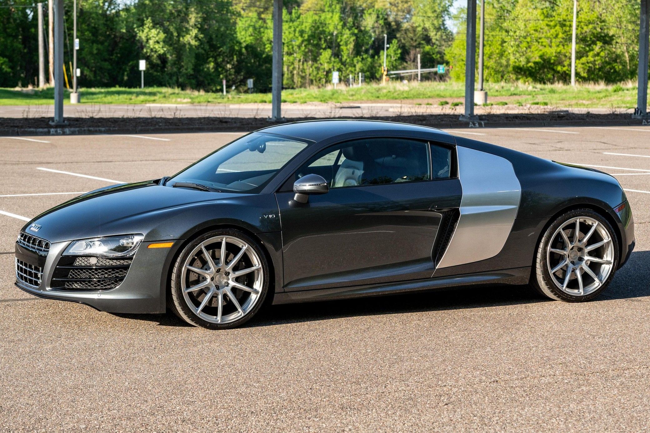 2011 Audi R8 V10