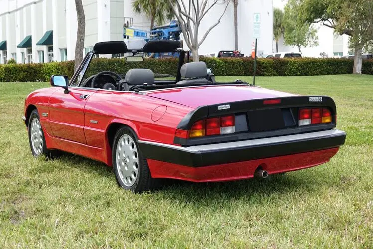 1986 Alfa Romeo Spider