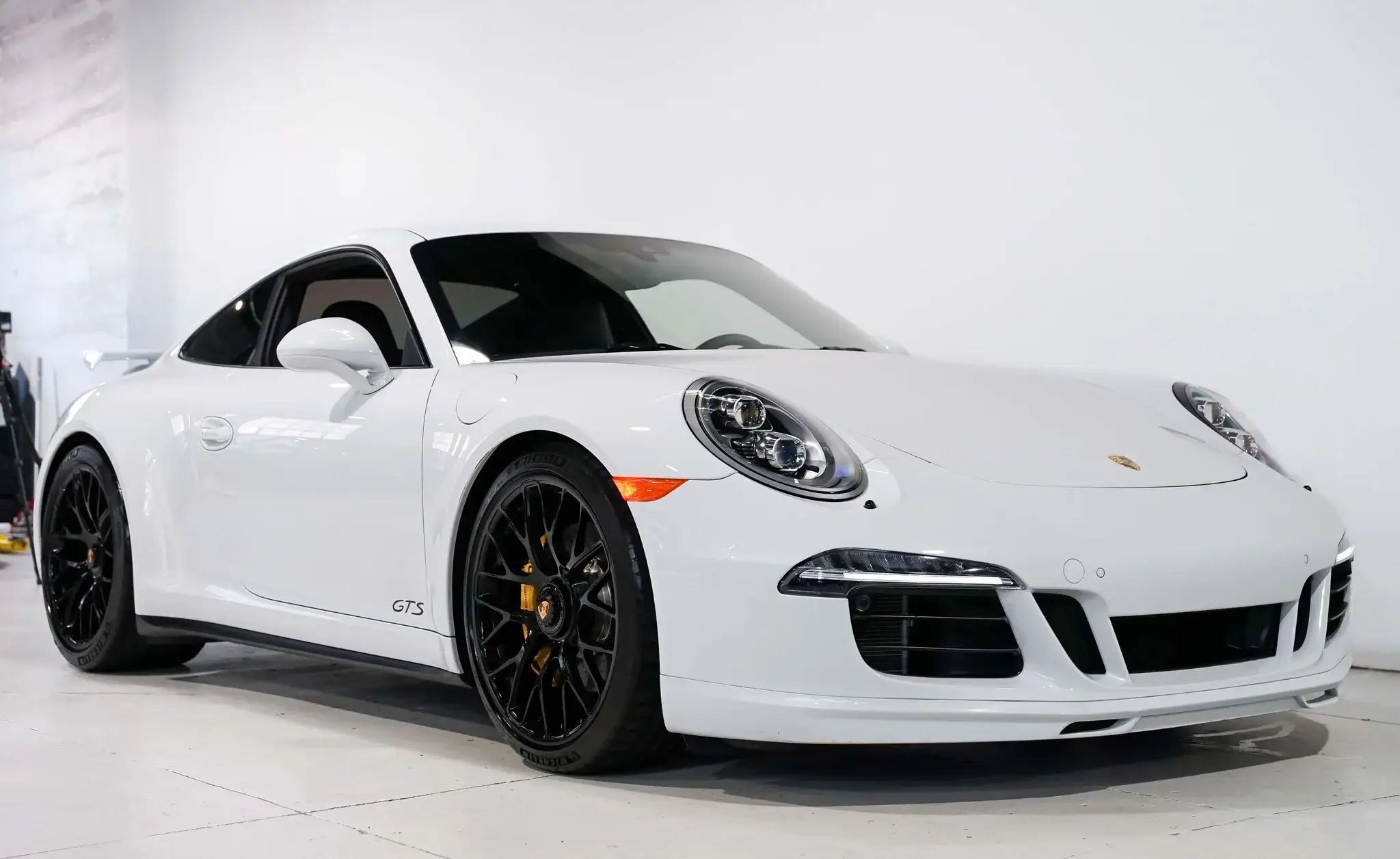 2015 Porsche 911 Carrera GTS