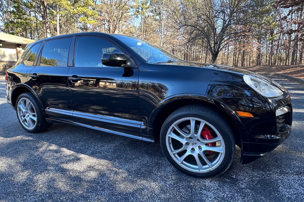 2010 Porsche Cayenne GTS