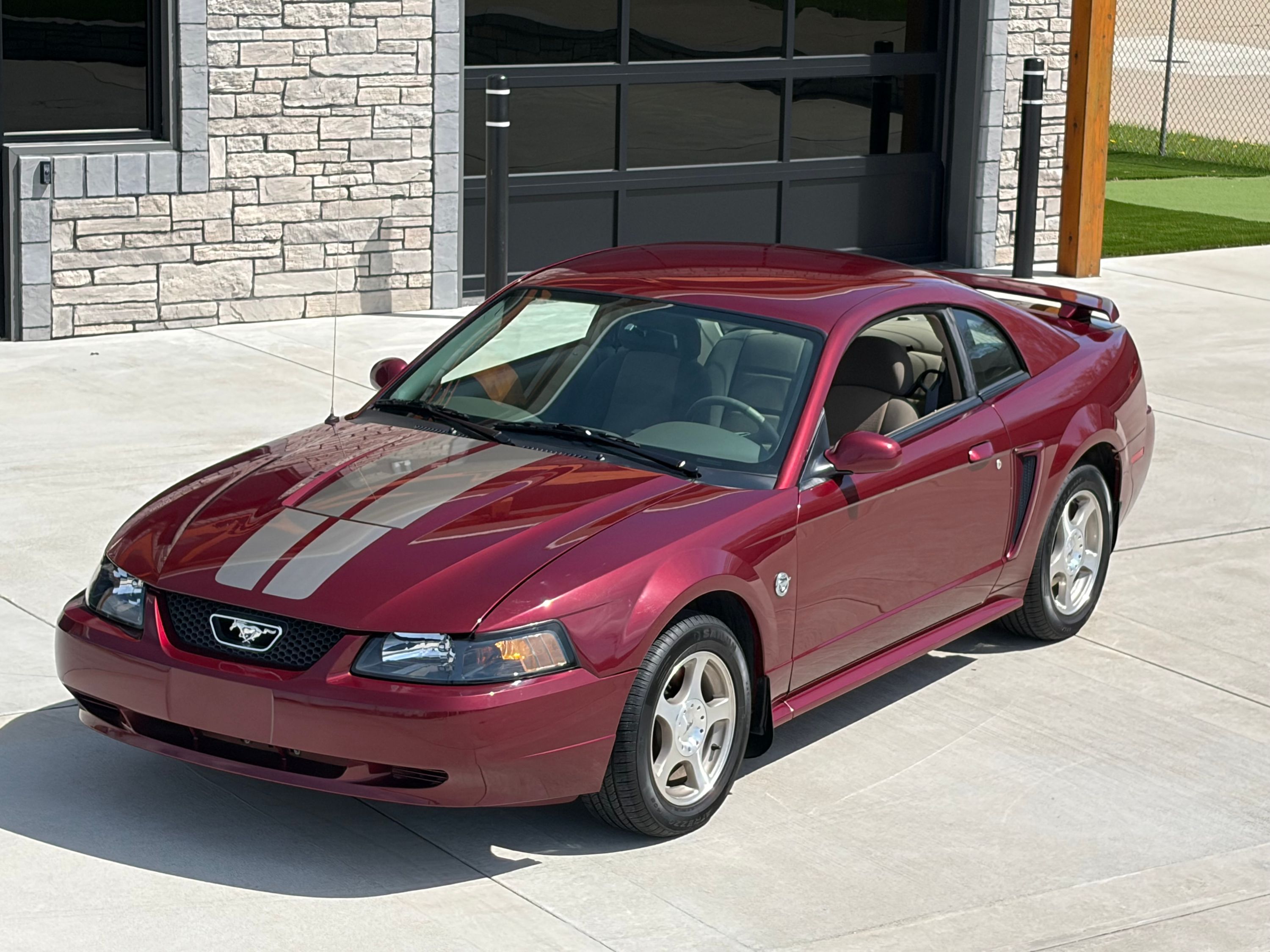 2004 Ford Mustang