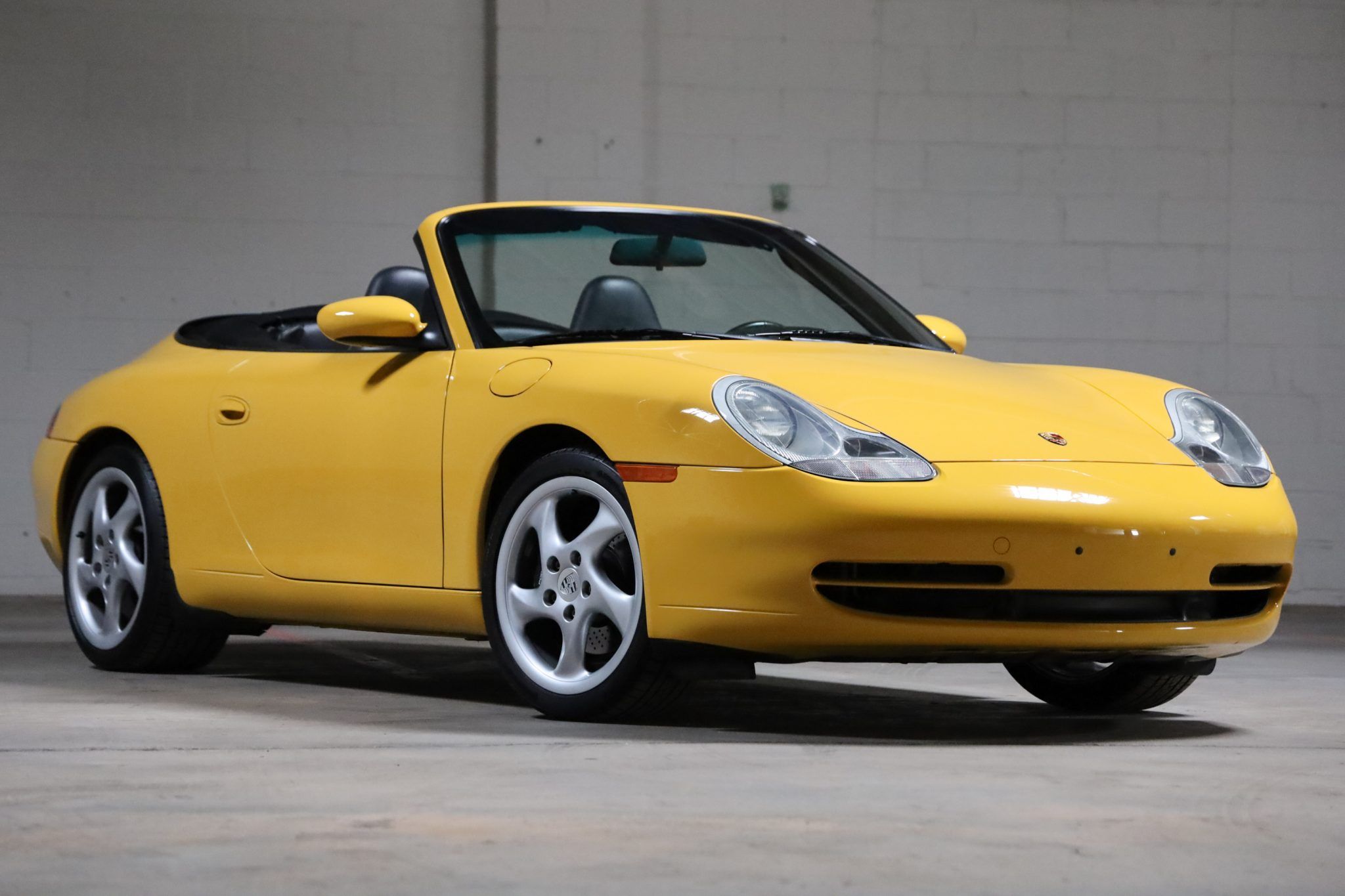 2000 Porsche 911 Carrera Cabriolet