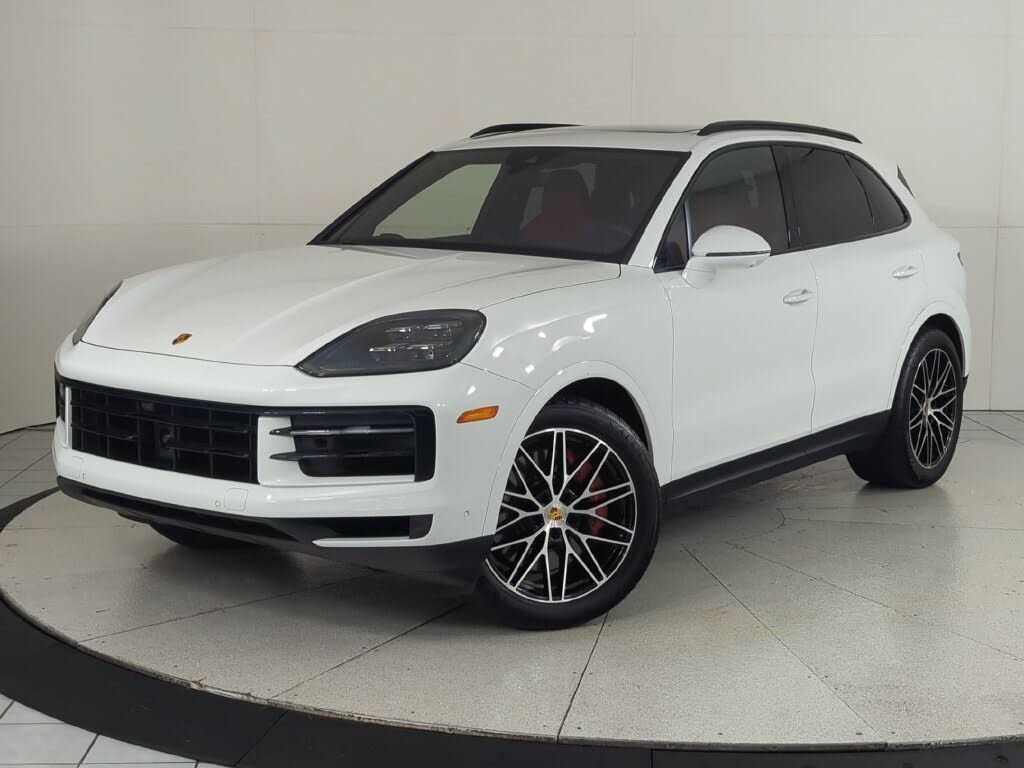 2024 Porsche Cayenne S