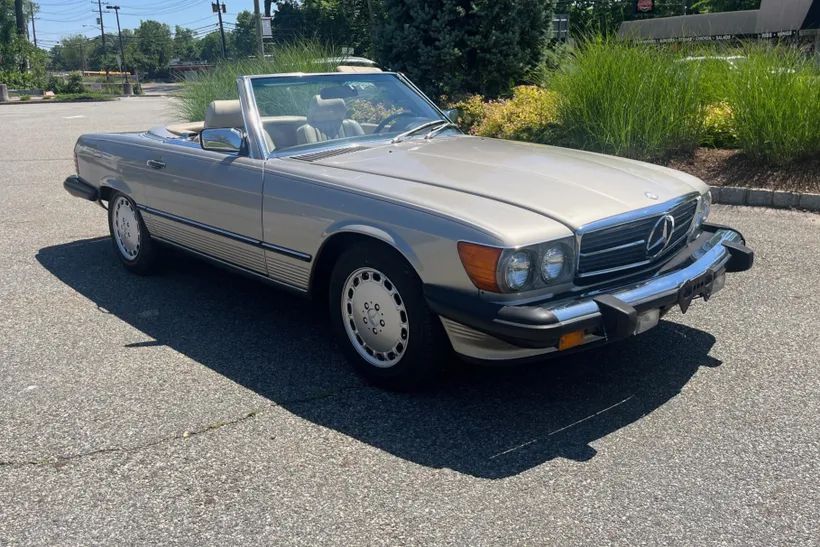 1988 Mercedes-Benz SL-Class 560SL