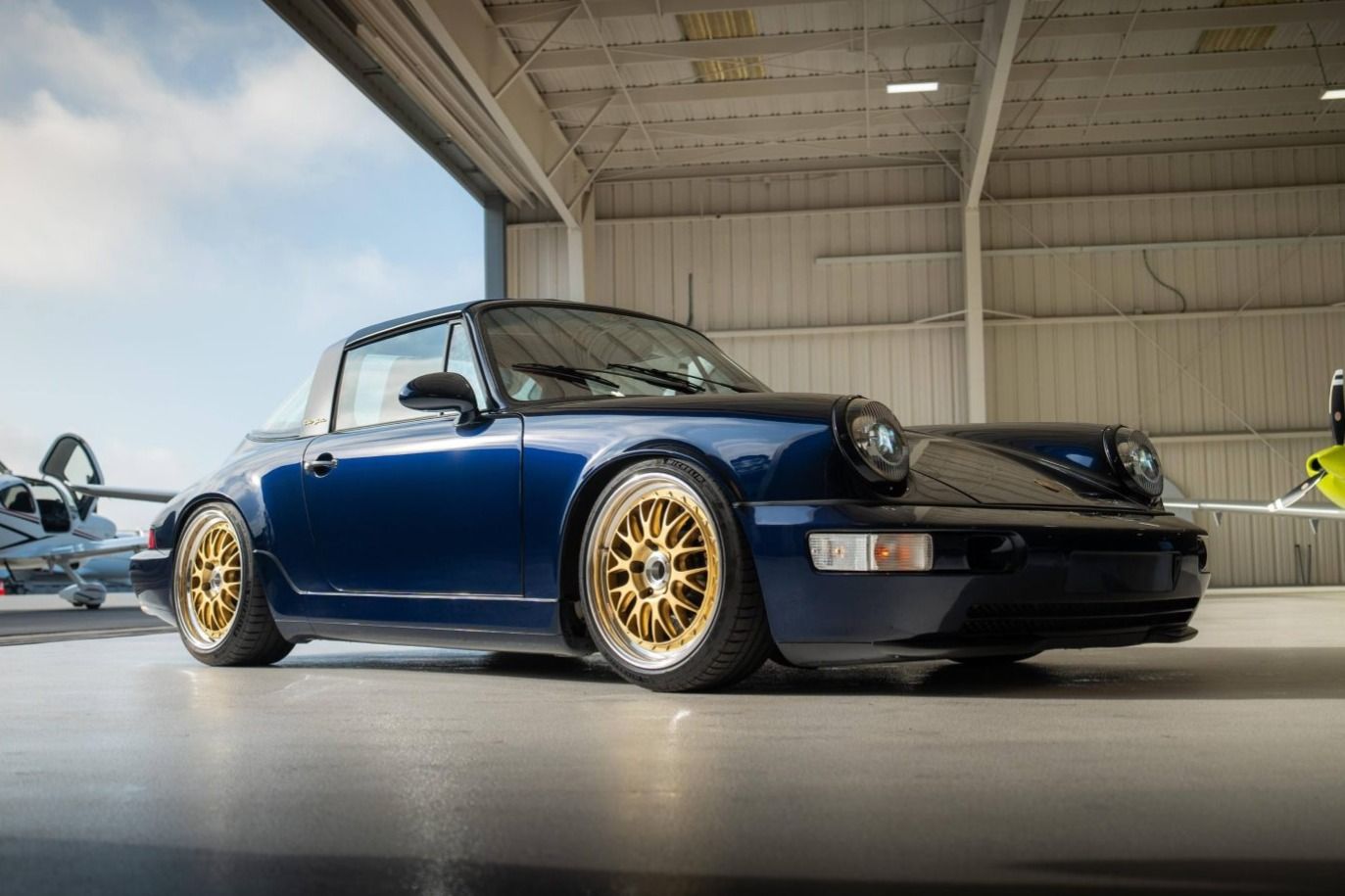 1992 Porsche 911 Carrera 2 Targa