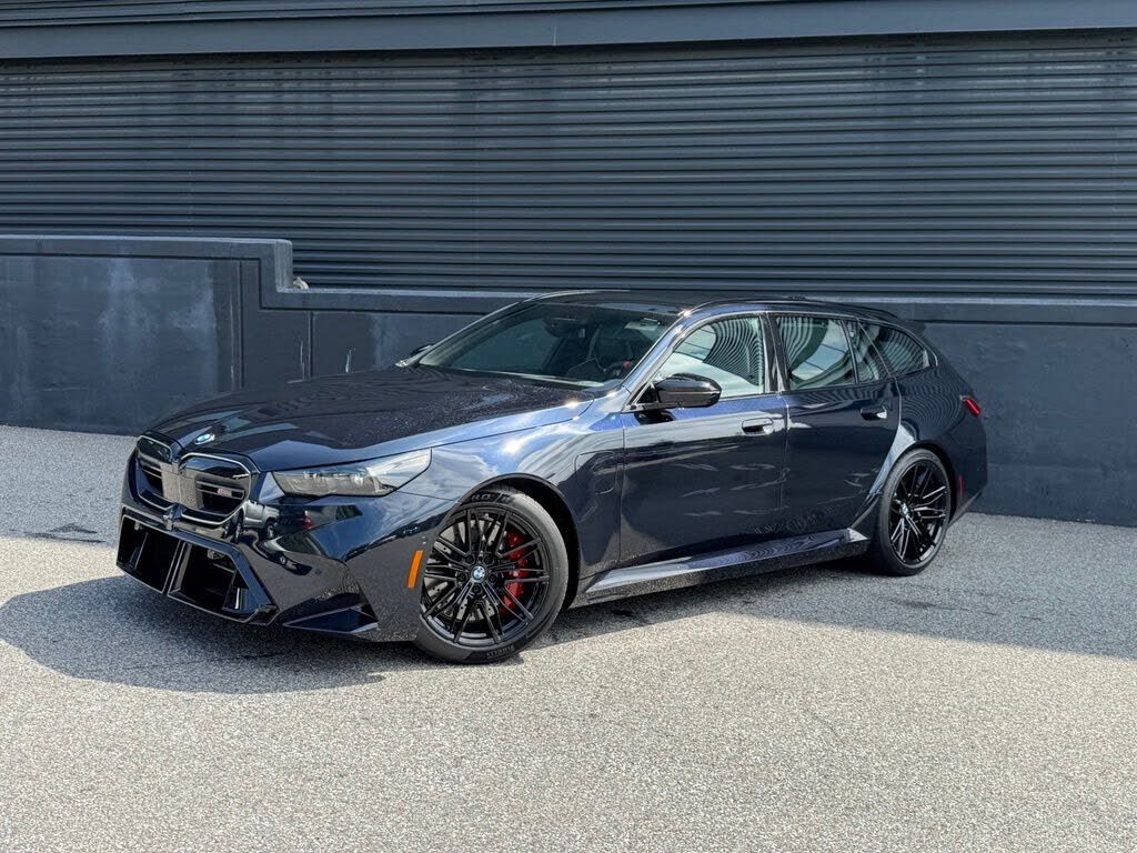 2027 BMW M5