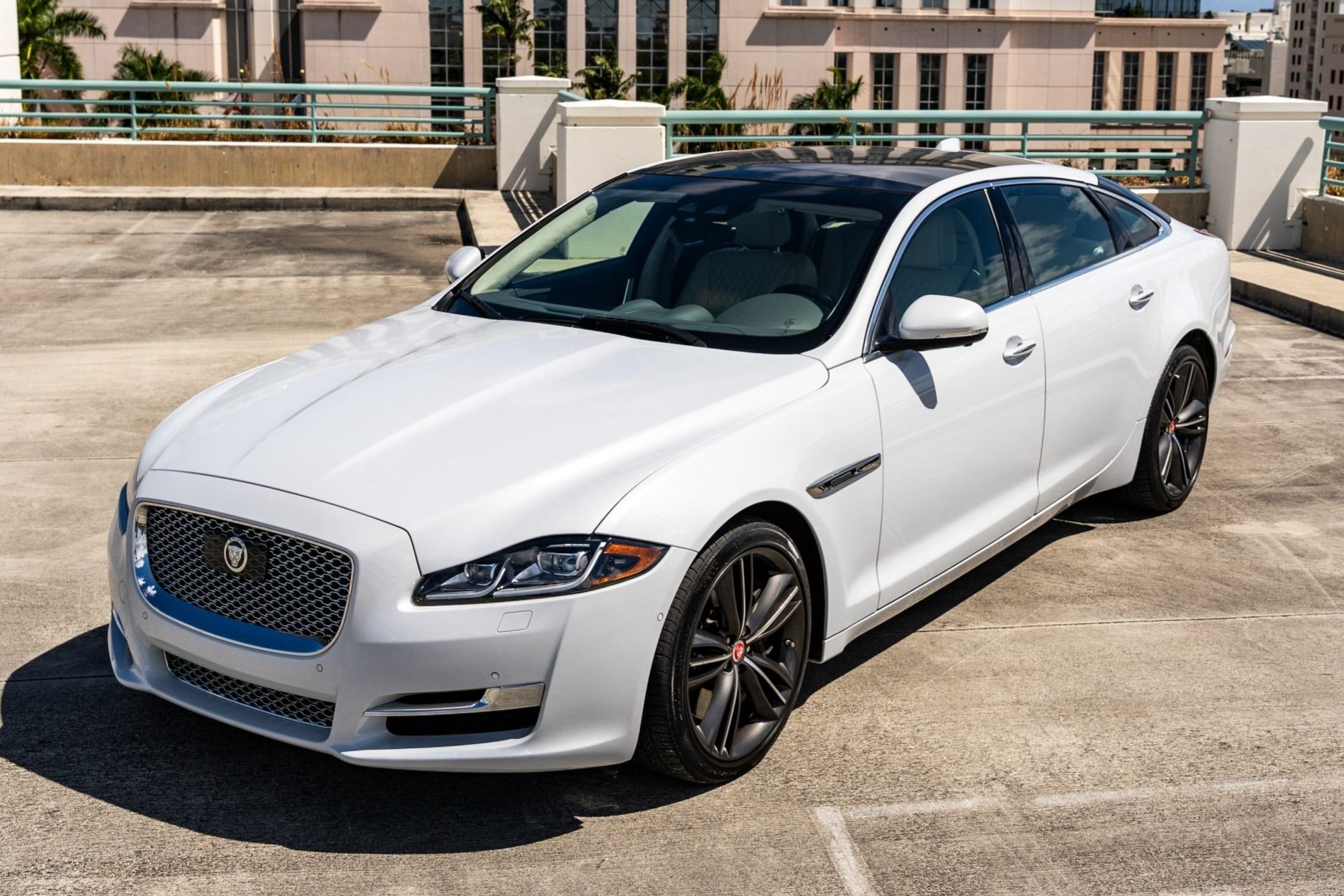 2019 Jaguar XJ