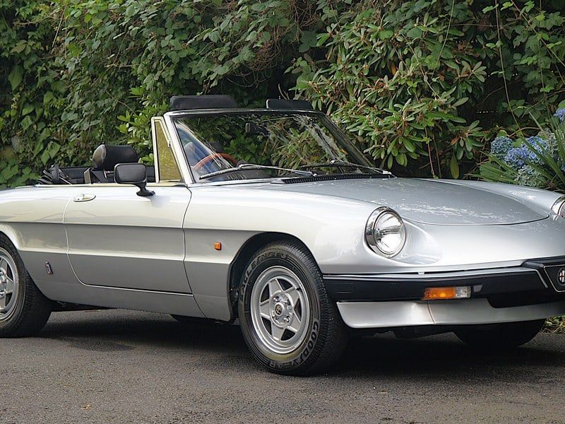 1985 Alfa Romeo 105 Series Spider