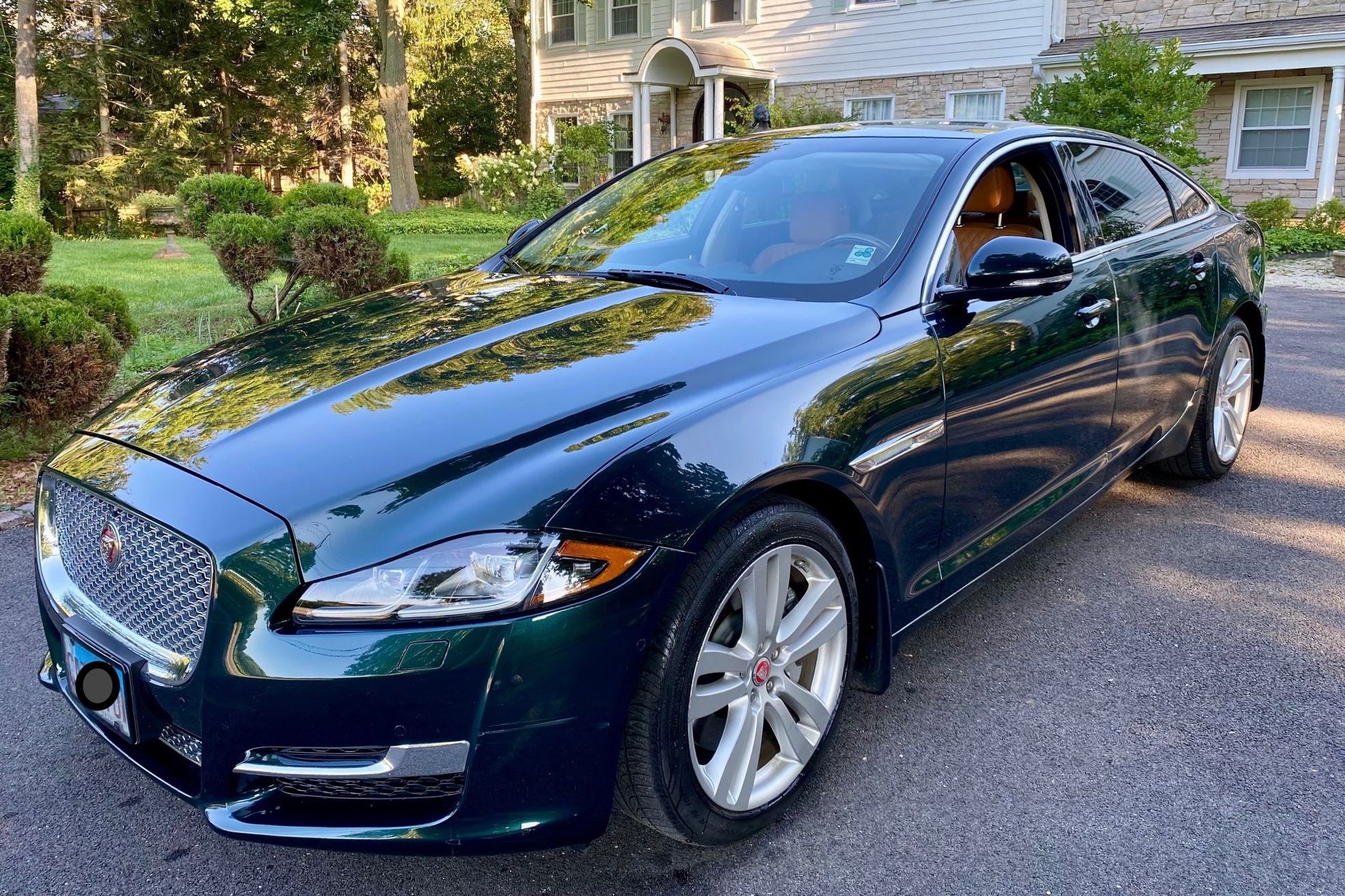 2016 Jaguar XJ