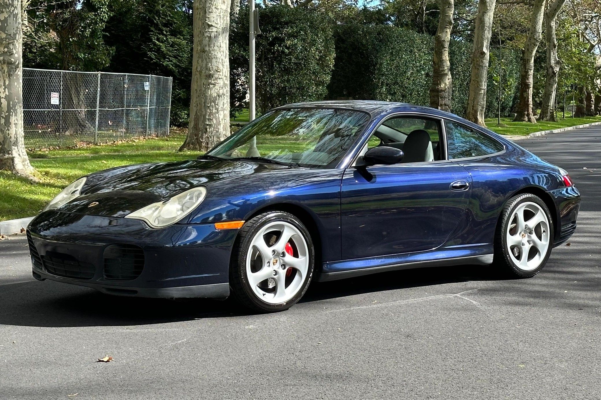 2004 Porsche 911 Carrera 4S