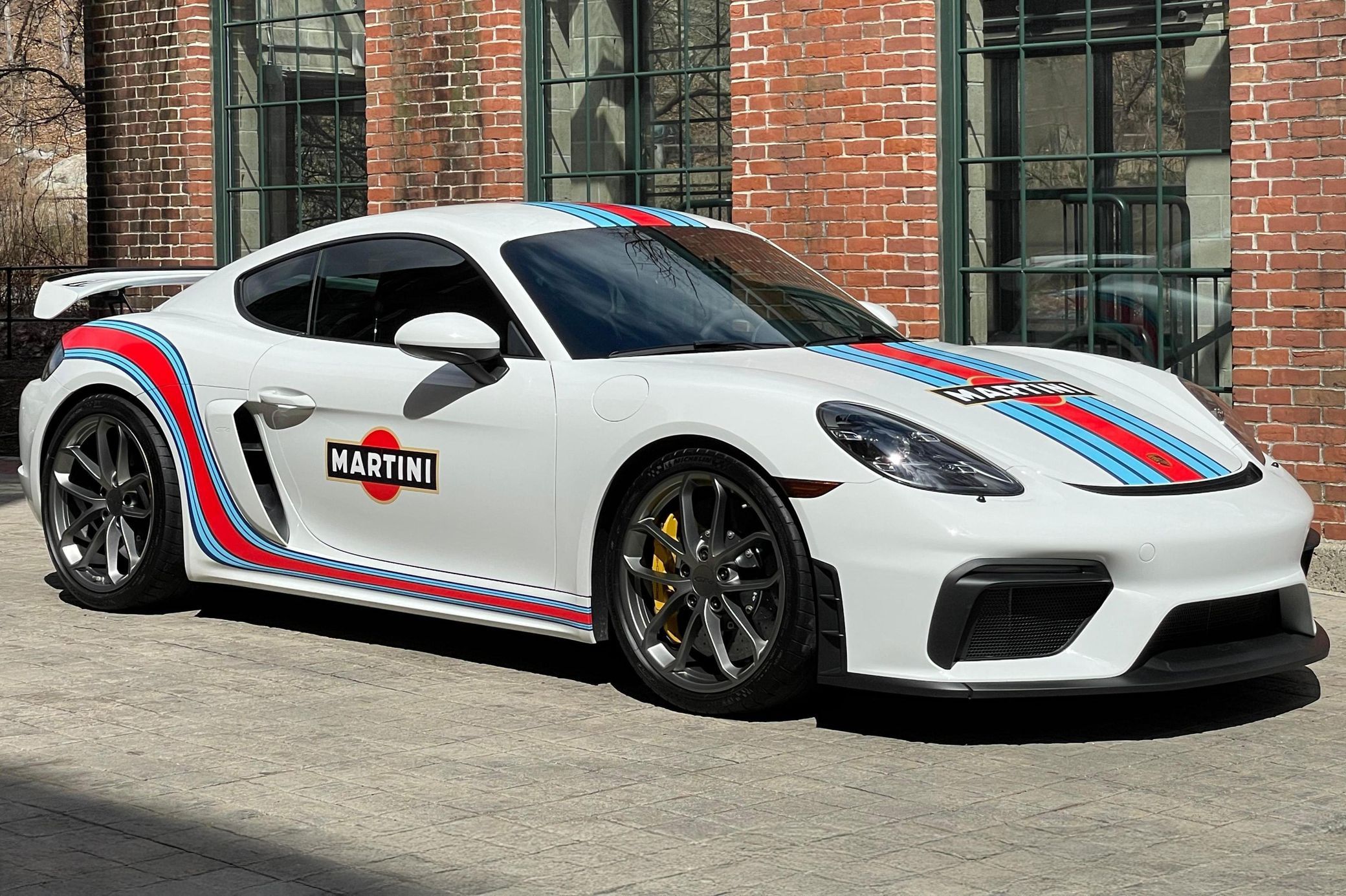 2022 Porsche Cayman GT4