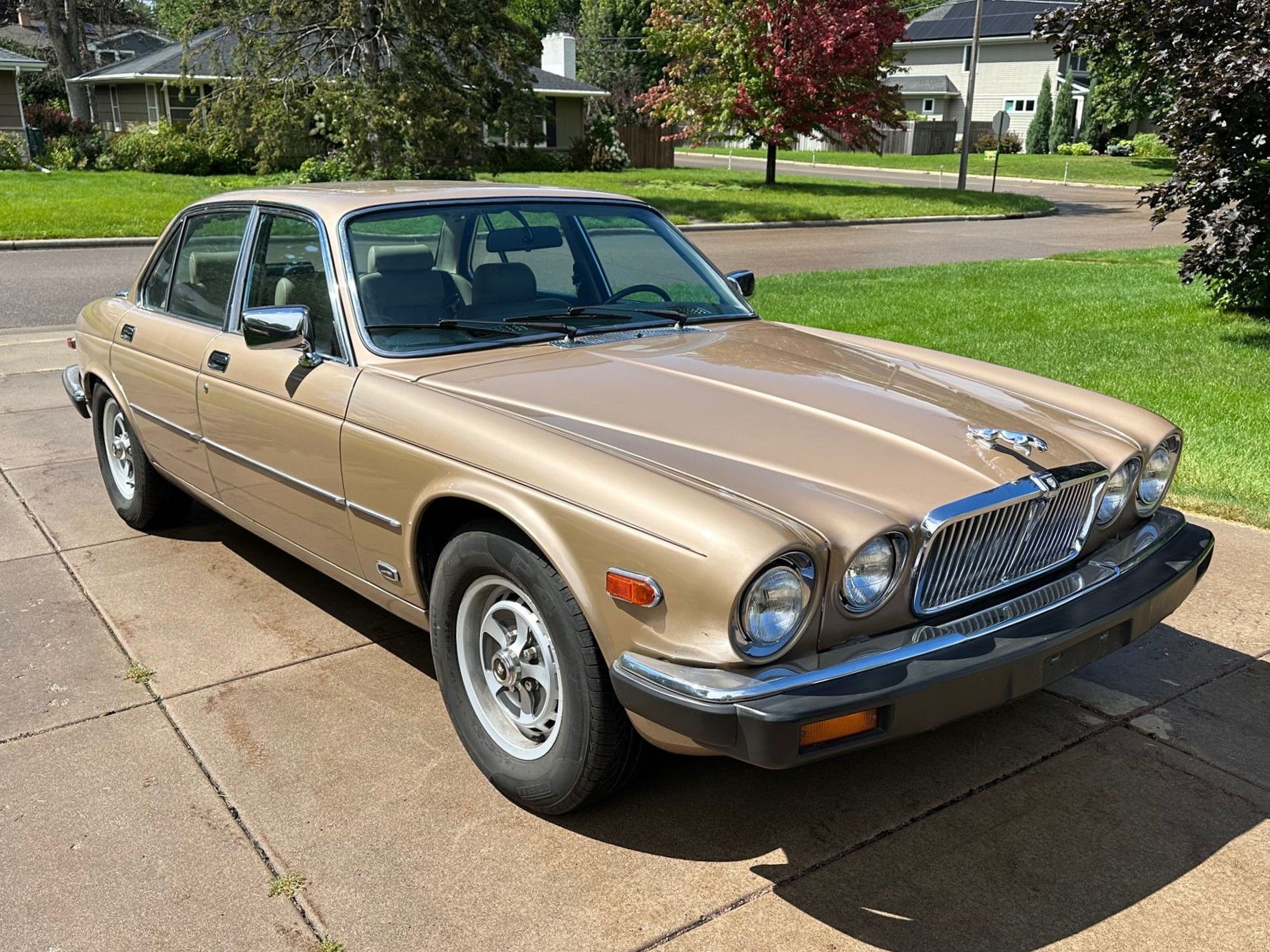 1986 Jaguar XJ Vanden Plas