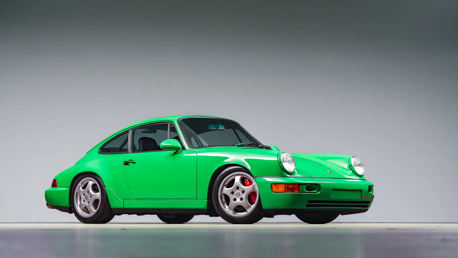 1992 Porsche 911 Carrera 2
