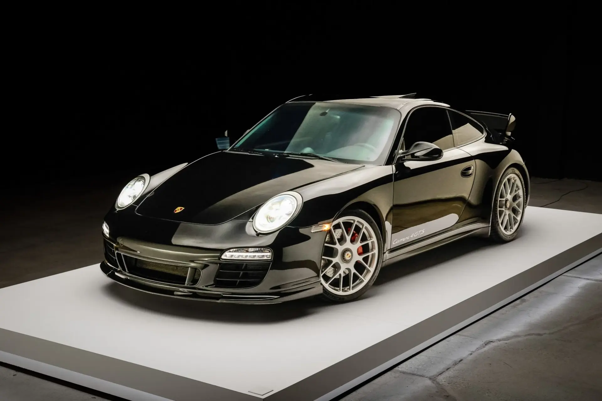 2012 Porsche 911 Carrera 4 GTS