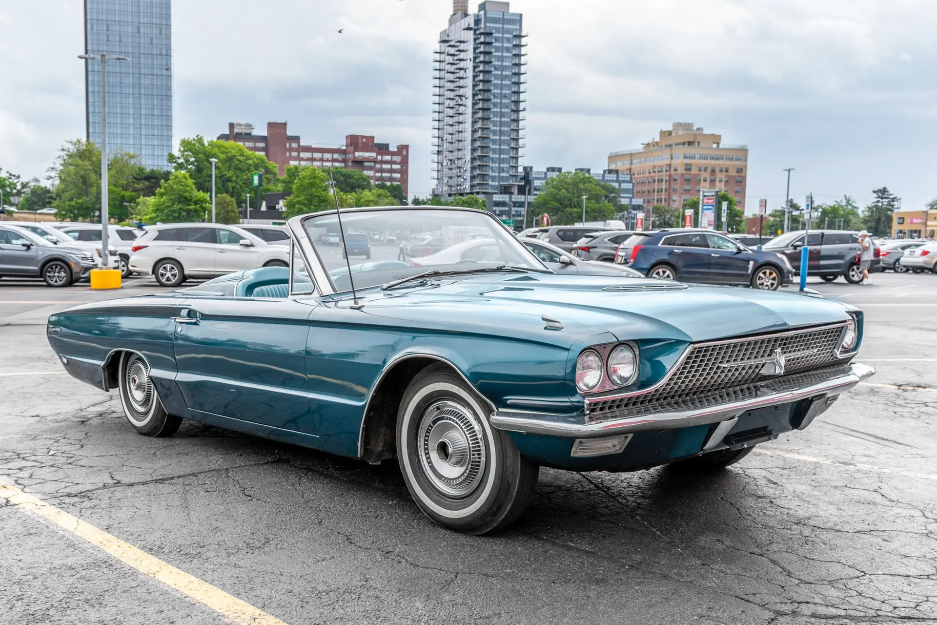 1966 Ford Thunderbird