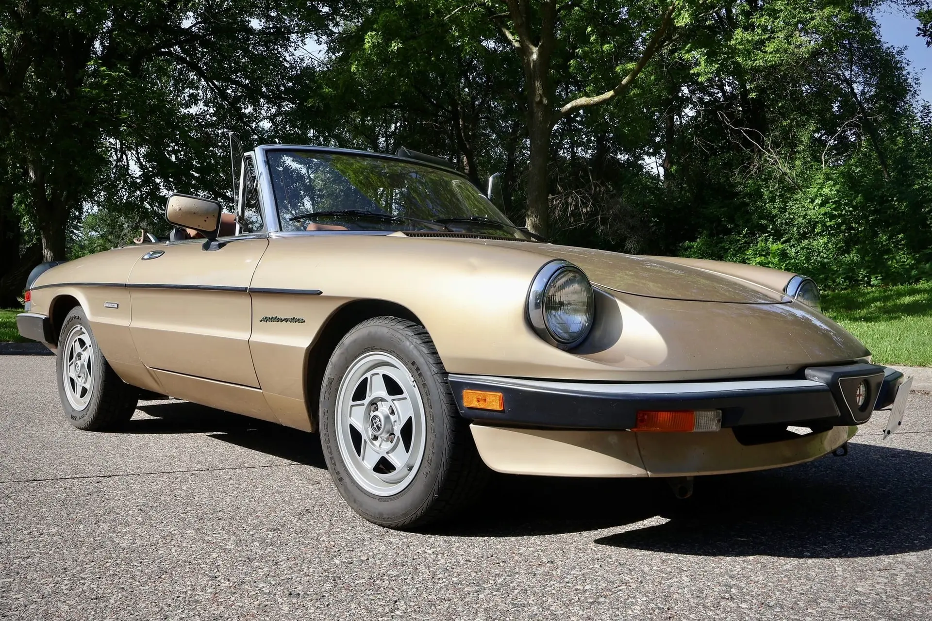1986 Alfa Romeo 105 Series Spider