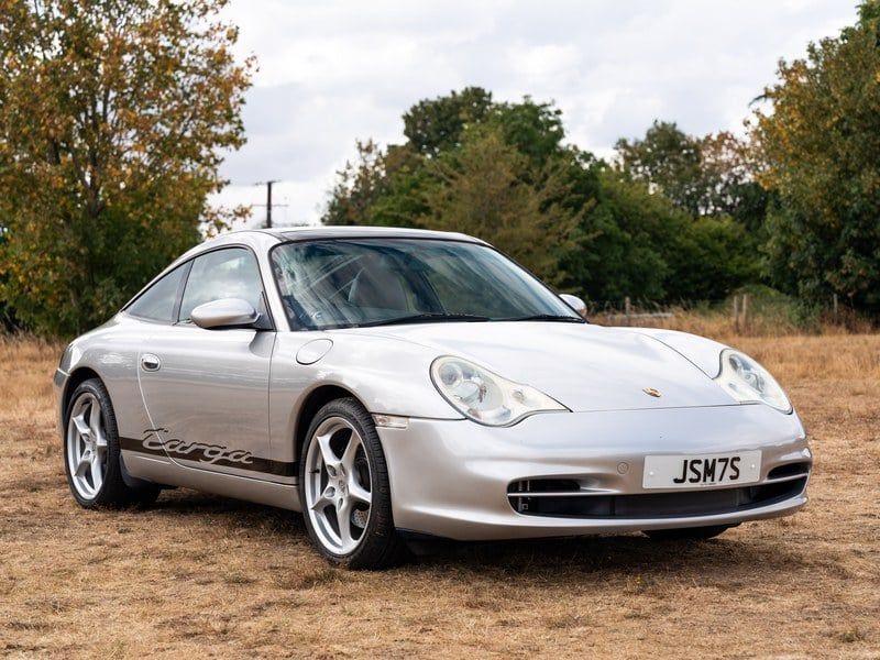 2003 Porsche 911 Carrera
