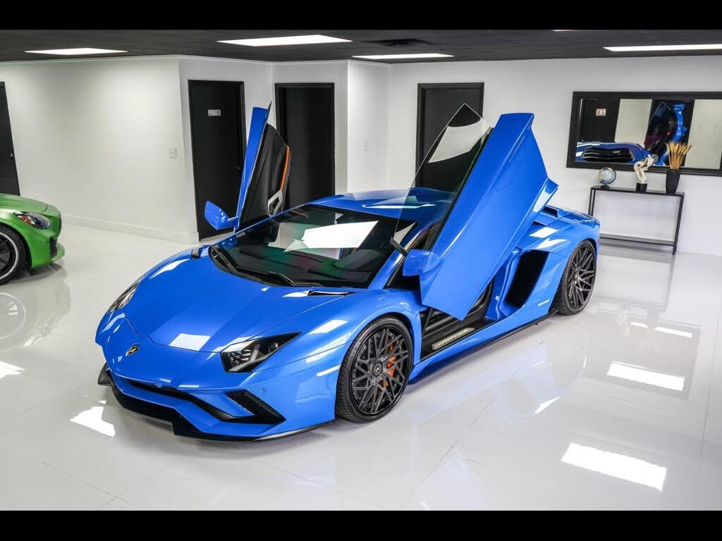 2018 Lamborghini Aventador LP740-4 S